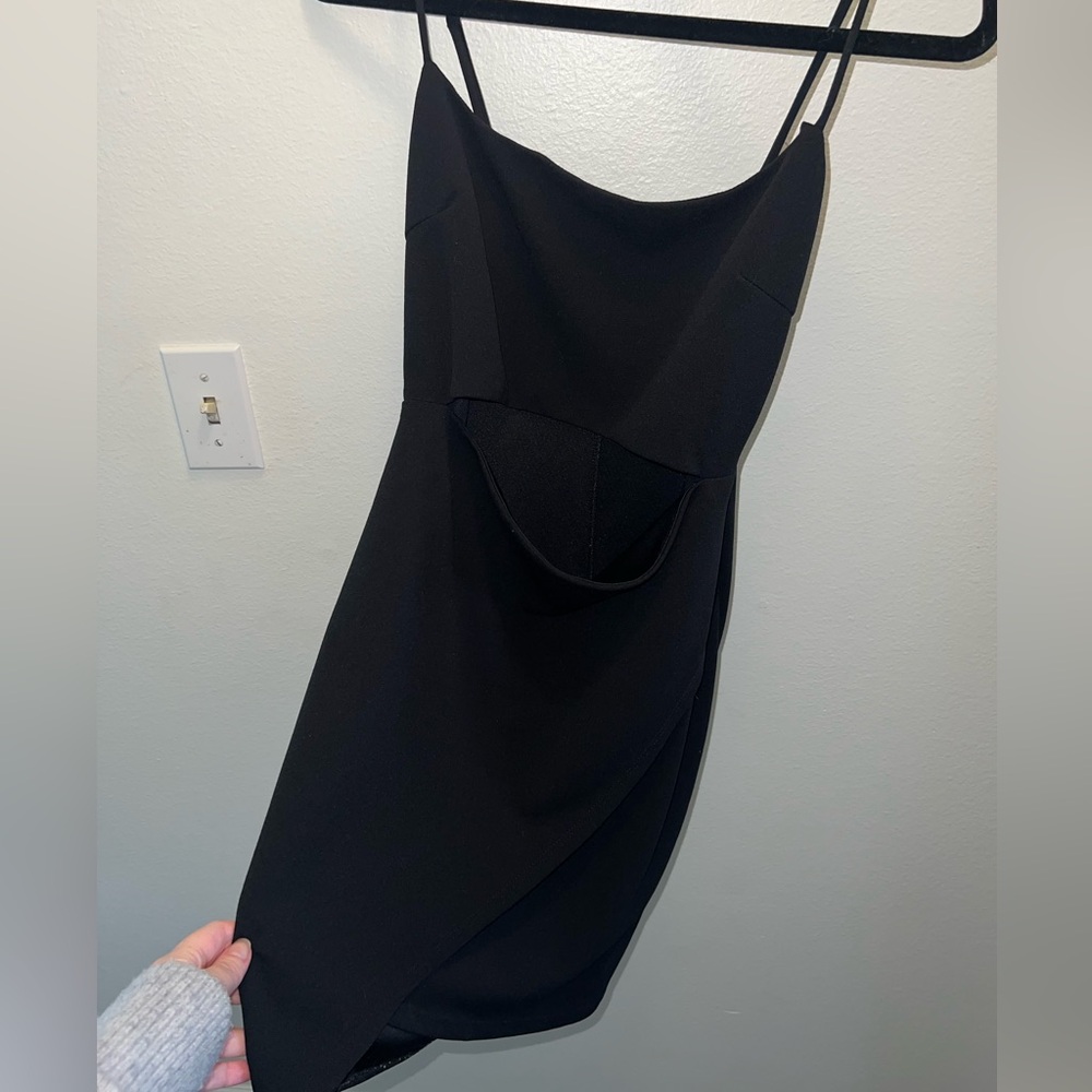 Lulu’s bodycon cut out black dress